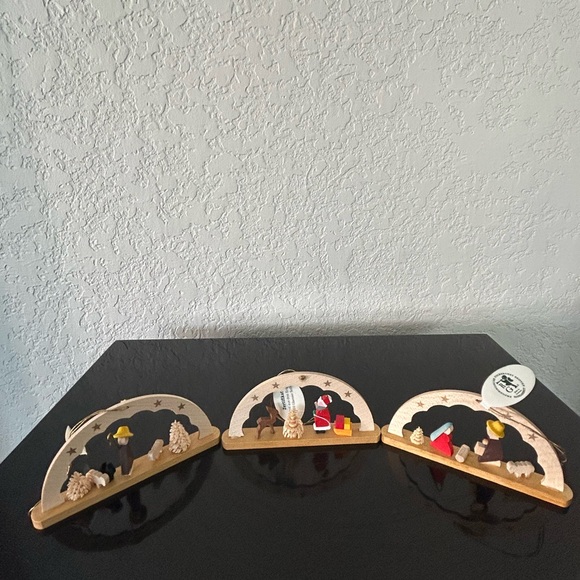 German Arch Xmas Santa Ornament - Picture 5 of 5